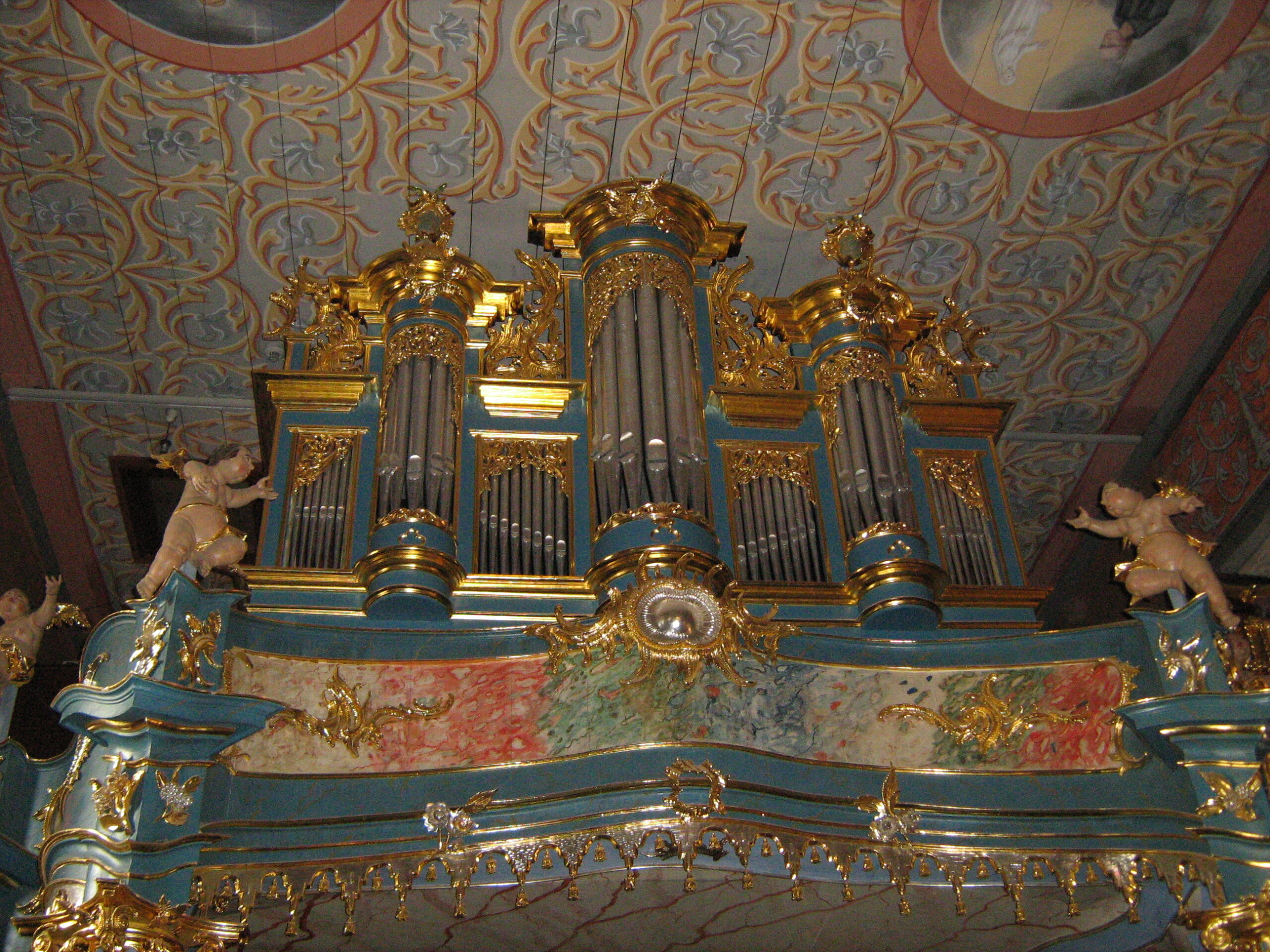 kościół w brzezinach